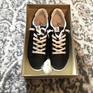 Ellen Degeneres Chapala Sneakers